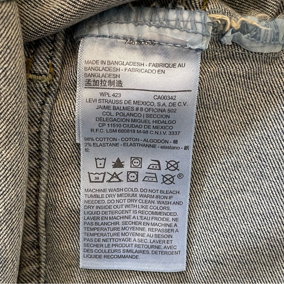 Denizen From Levi’s Jean Jacket - Picture 5 of 5